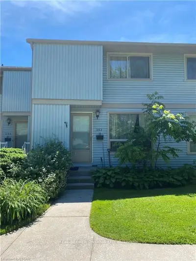 262 MONMORE Road, London North, ON N6G 3B4
