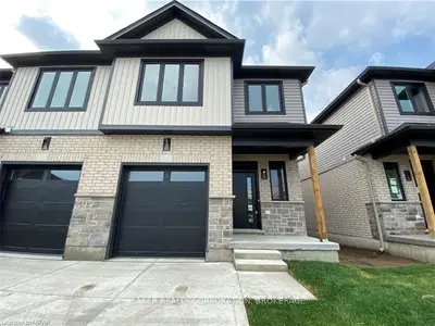 601 LIONS PARK Drive 49, Strathroy-Caradoc, ON N0L 1W0