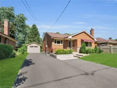 406 HIGH Street, London South, ON N6C 4L5