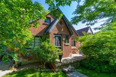 12 BRISCOE Street E, London South, ON N6C 1W9