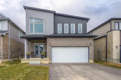 2804 HEARDCREEK Trail, London North, ON N6G 0L8