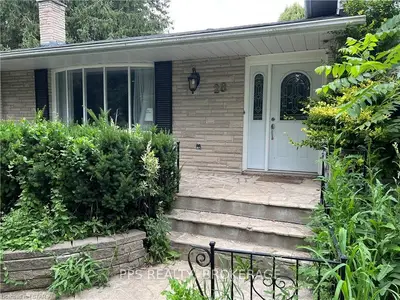 28 REDFORD Road Upper unit, London North, ON N5X 3V5