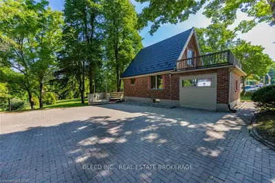 998 COMMISSIONERS Road W, London South, ON N6K 1C3