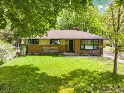 402 North Street, London South, ON N6K 2H6