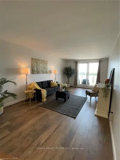 583 MORNINGTON Avenue 803, London East, ON N5Y 3E9