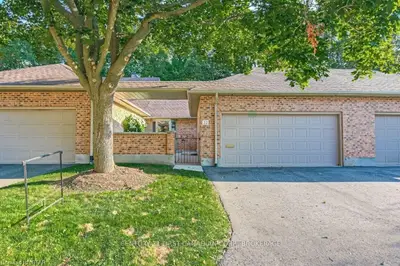 1443 COMMISSIONERS Road W 22, London South, ON N6K 1E2