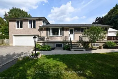 14 SOUTHWOOD Crescent, London South, ON N6J 1S9