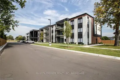 140 MAIN Street 103, Kingsville, ON N9Y 1H1