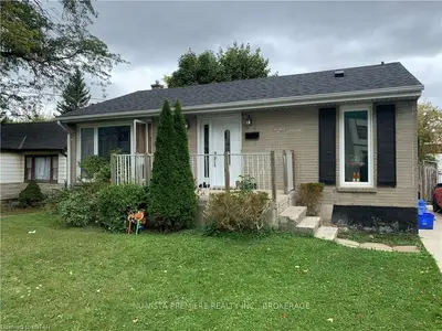 650 BASE LINE Road, London South, ON N6C 2R4