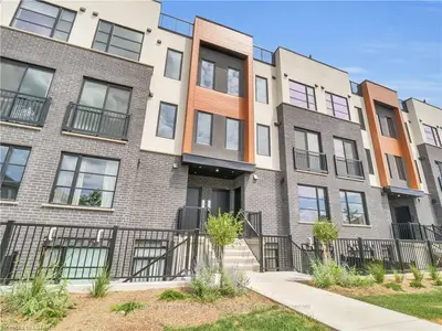 3900 SAVOY Street 19, London South, ON N6P 0H9
