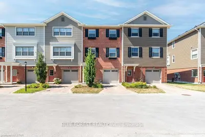 3025 SINGLETON Avenue 56, London South, ON N6L 0E6