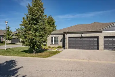 500 SUNNYSTONE Road 2, London North, ON N5X 4R4
