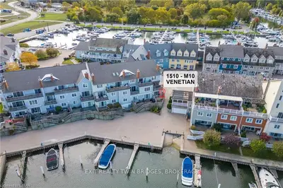 1510 VENETIAN Boulevard M-10, Point Edward, ON N7T 7X8