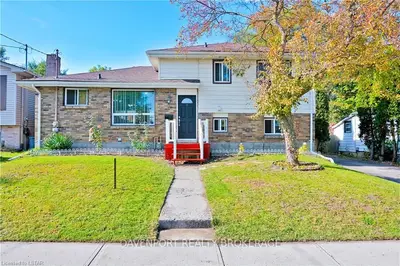 61 BOULLEE Street, London East, ON N5Y 1T5