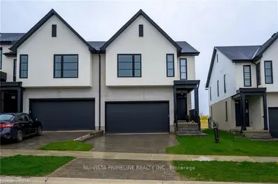909 UPPERPOINT Avenue, London South, ON N6K 4P9