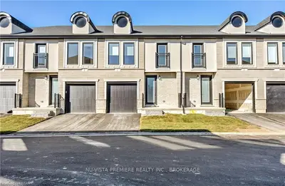1870 ALDERSBROOK Gate 11, London North, ON N6G 3X4