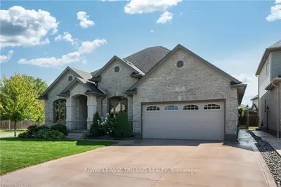 1493 PRIVET Place, London North, ON N5X 0E7