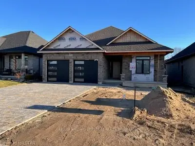 17 FOXEN Street, Strathroy-Caradoc, ON N7G 0G2
