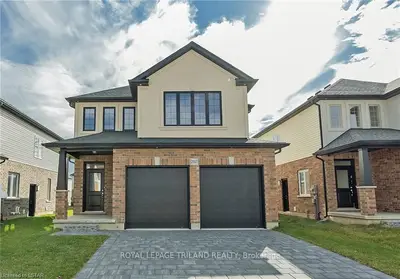 2937 LEMIEUX Walk, London South, ON N6L 0H2