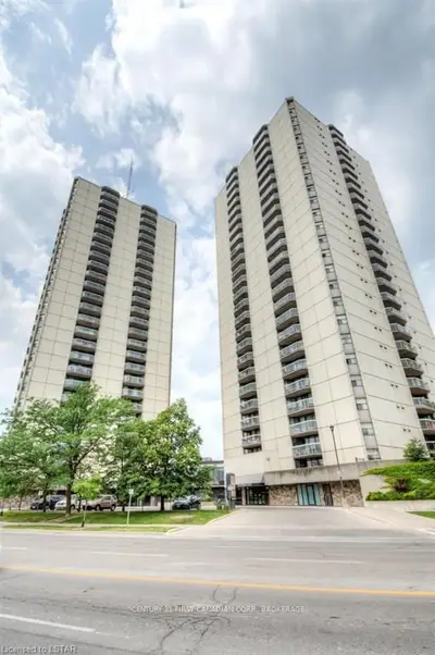 363 COLBORNE Street 1604, London East, ON N6B 3N3