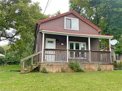 27 Pitt Street, Bayham, On N0j 1t0