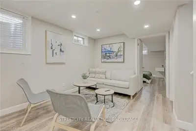 147 Brandy Lane Road 2, London North, On N6g 4s8