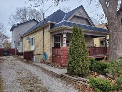 862 VAN Street, London East, ON N5Z 1M7