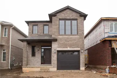 3841 Auckland Avenue, London South, ON N6L 0J3