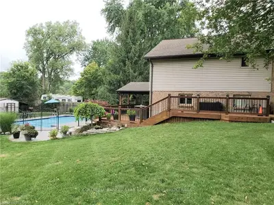 1339 HAMILTON Road, London East, ON N5W 1B1