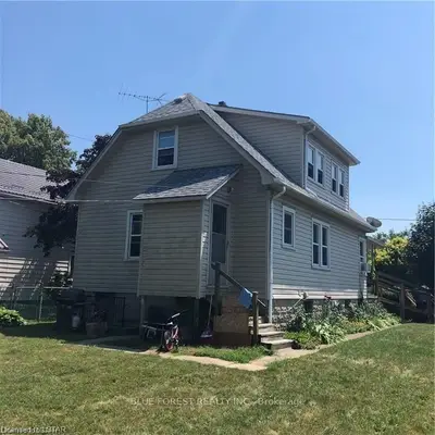 1134 ELIZABETH Street, Chatham-Kent, ON N8A 3A8