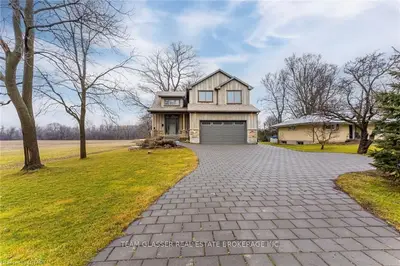 2580 DUNDAS Street, London East, ON N5V 3C7