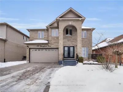 1061 CHERRYHAVEN Drive, London South, ON N6K 5A9