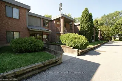 12 MONTGOMERY, BUILDING B Drive 102, Chatham-Kent, ON N8A 5B5
