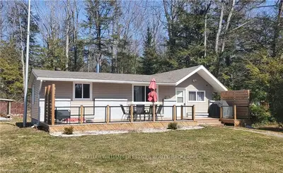 319 OJIBWA Trail, Huron-Kinloss, ON N2Z 2X3