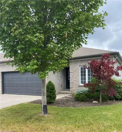 500 SUNNYSTONE Road 30, London North, ON N5X 4R4