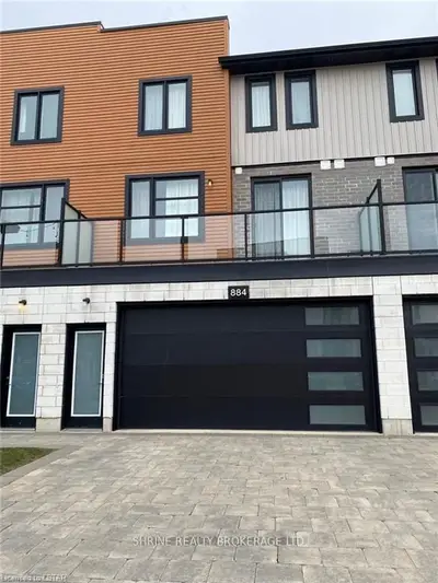 884 WEST VILLAGE Square, London North, ON N6H 5J9