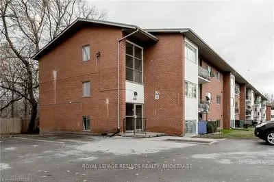 1172 HAMILTON Road 209, London East, ON N5W 1A9