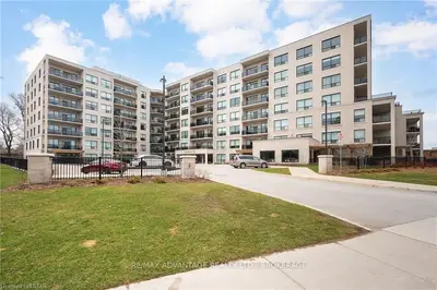 1200 COMMISSIONERS Road W 517, London South, ON N6K 1C7