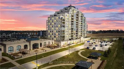 240 VILLAGEWALK Boulevard 309, London North, ON N6G 0P6