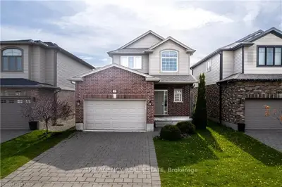 685 SPRINGWOOD Crescent W, London North, ON N6G 0H8