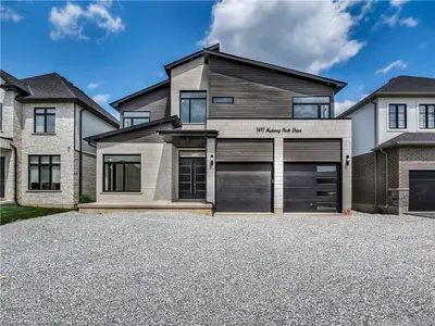 1535 MEDWAY PARK Drive, London North, ON N6G 0Z6