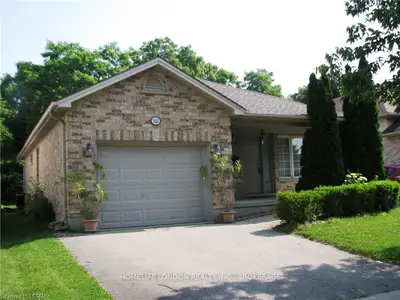 115 MEADOWRIDGE Road, London North, ON N6H 5N6