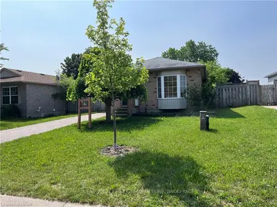 334 FLEMING Drive, London East, ON N5V 4Y6