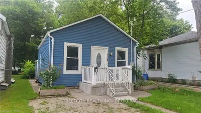 302 GREY Street, London East, ON N6B 1G6