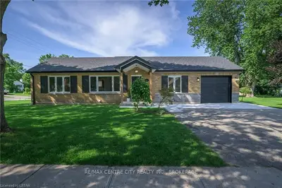 162 MILLINER Street, Strathroy-Caradoc, ON N7G 2Z4
