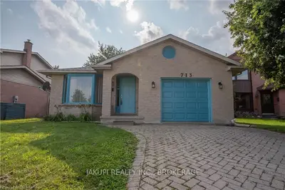 713 HOMEVIEW Road, London South, ON N6C 5N1