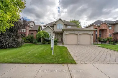 120 GREYROCK Crescent, London East, ON N5Y 6L5