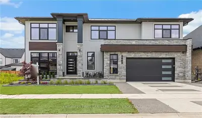 3489 SILVERLEAF Chase, London South, ON N6P 1H6