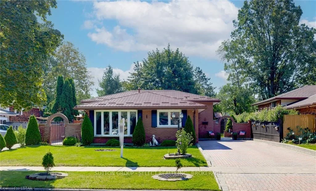 158 Norton Avenue, London South, On N6j 2h5