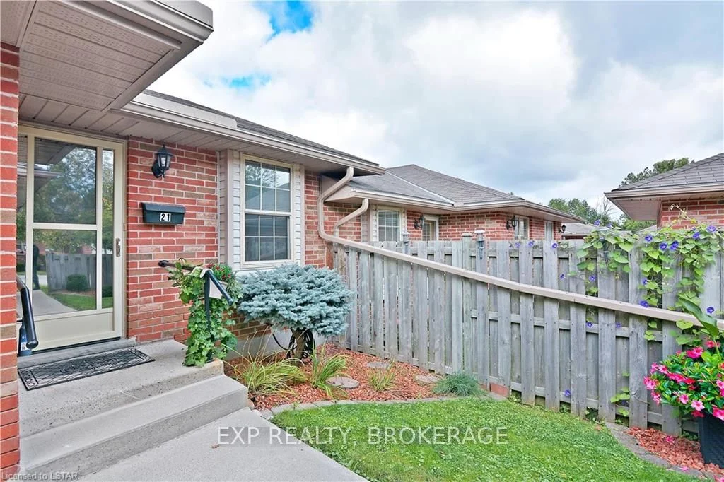 80 CENTRE Street 21, London South, ON N6J 1T5